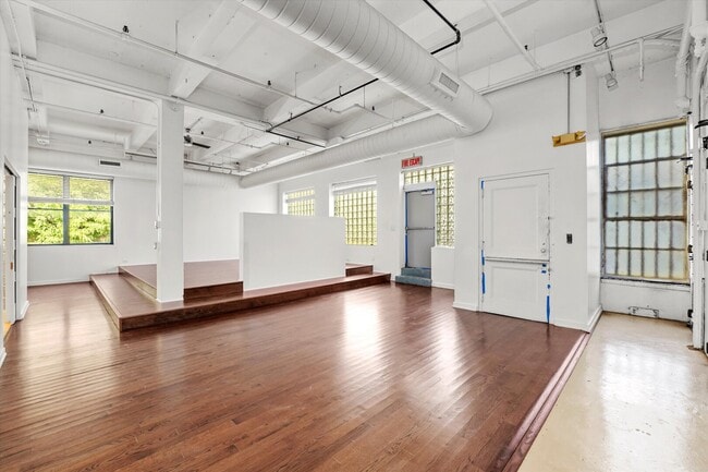 Building Photo - 1301 S Wabash Ave