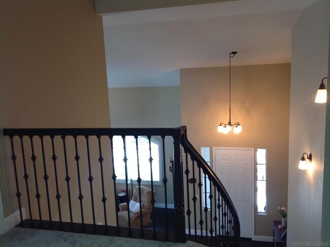 Building Photo - 1117 Mt Dana Dr