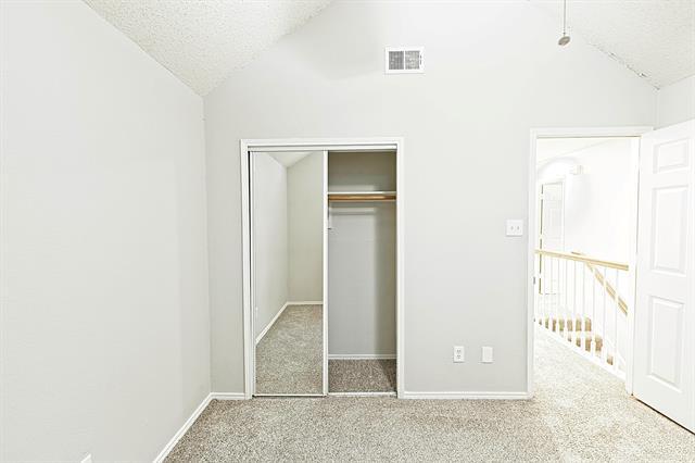 Building Photo - 1321 Overlook Dr