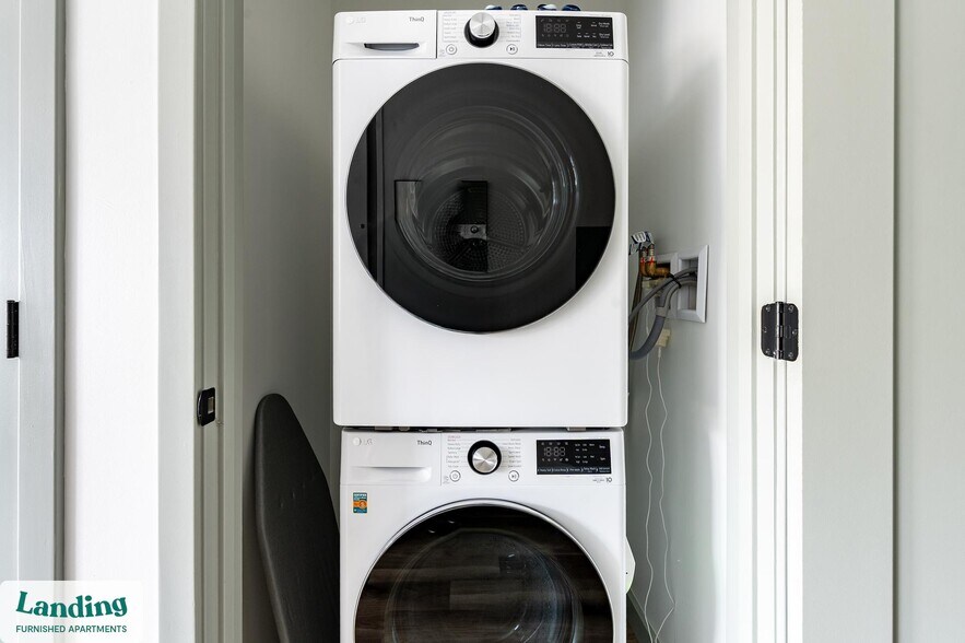 Building Photo - 39 Railroad Ave