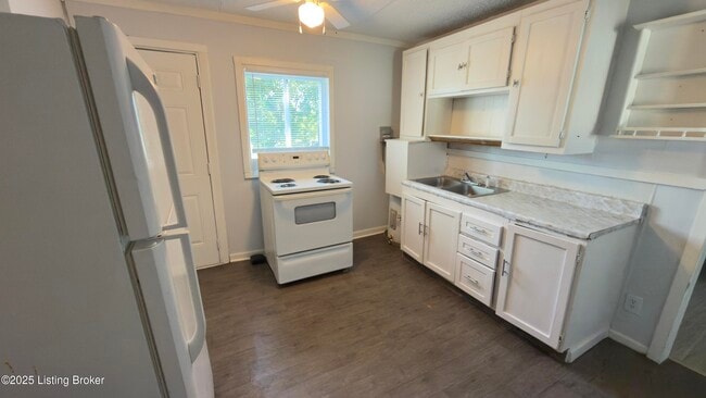Building Photo - 109 Kenwood Ave