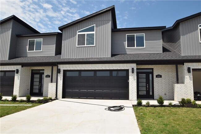 Building Photo - 481 Amethyst Rd