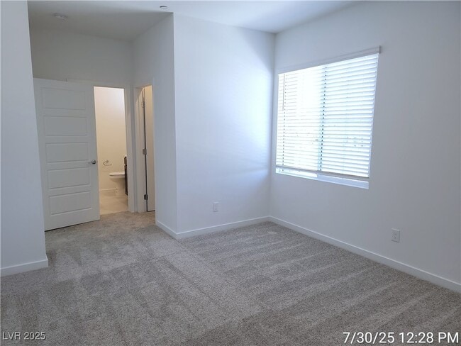 Building Photo - 2624 Tranquil Dawn St