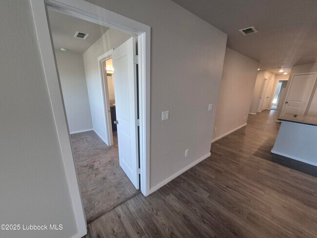 Building Photo - 14401 Avenue X