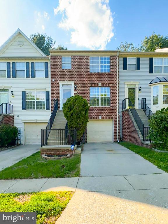 Building Photo - 4826 Buxton Cir