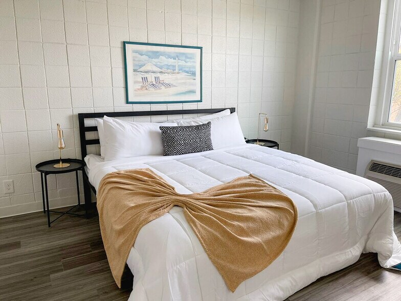 Building Photo - 2515 Burnet Ave