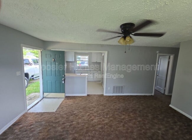 Building Photo - 2202 N Kitley Ave