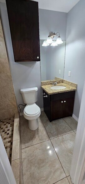 Building Photo - 1302 Quitaca Dr