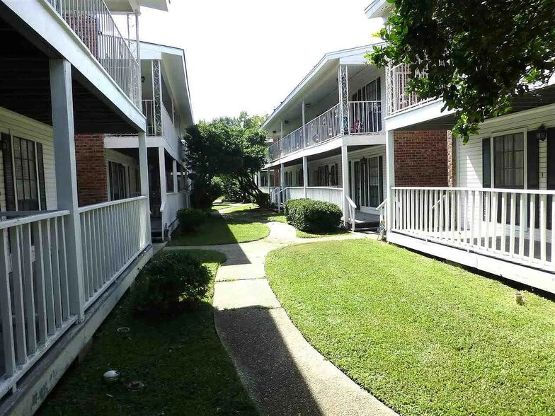 Building Photo - 4356 Stumberg Ln