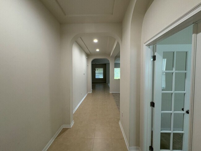 Building Photo - 50% OFF FIRST MONTH RENT* - 5 Bedroom 4 Ba...