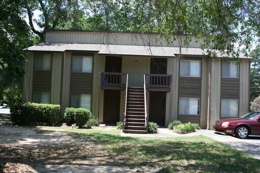 Building Photo - 2/1 On Blairstone Road!