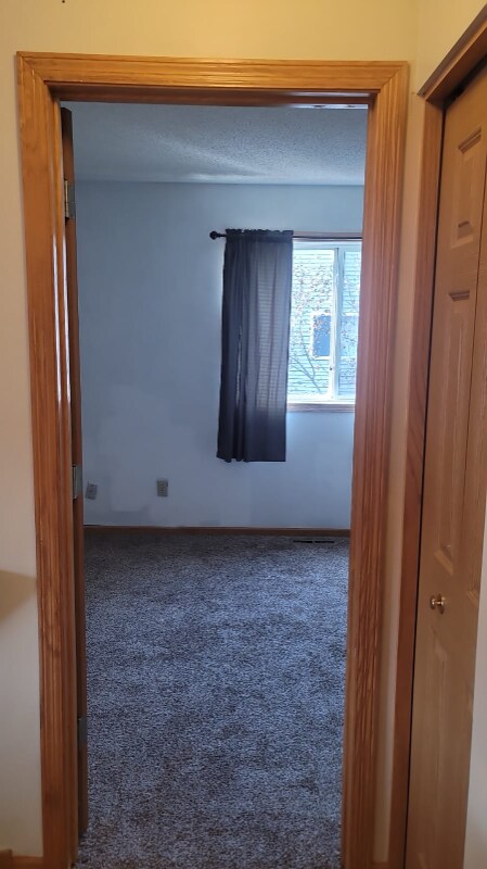 Building Photo - 665 Woodduck Dr