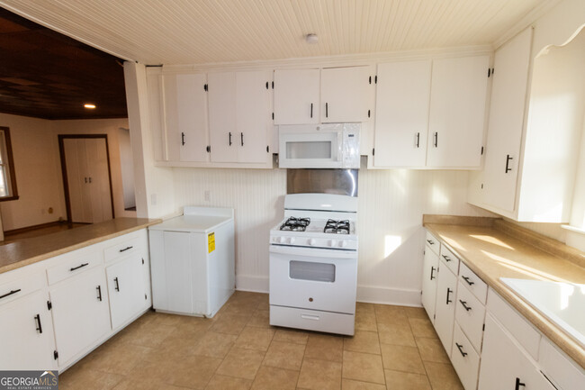 Building Photo - 3367 Rocky Ford Rd