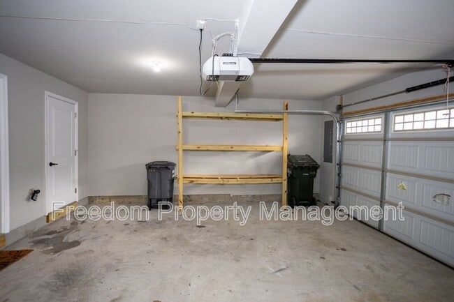 Building Photo - 2023 Serviceberry Rd