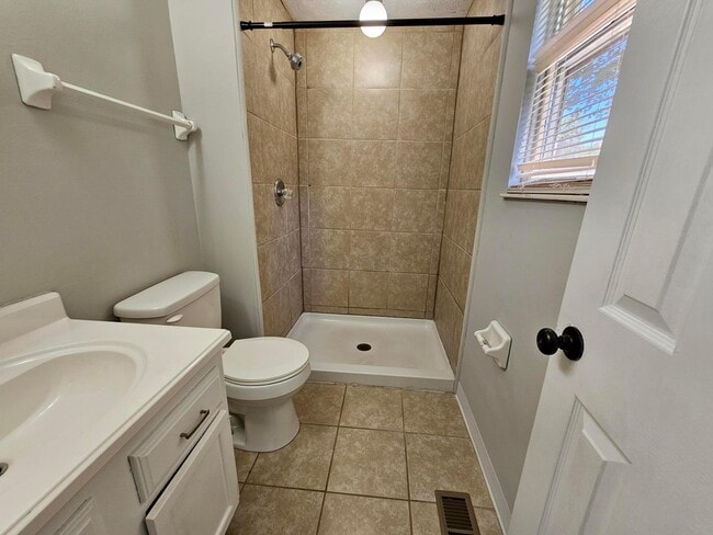 Building Photo - 5316 Predmore Pl