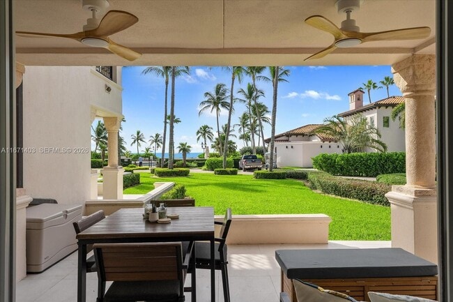 Building Photo - 15713 Fisher Island Dr