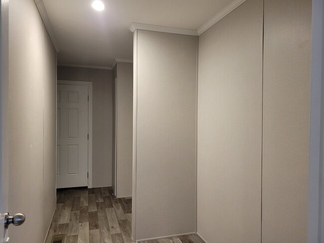 Building Photo - 9231 Harbor Ln