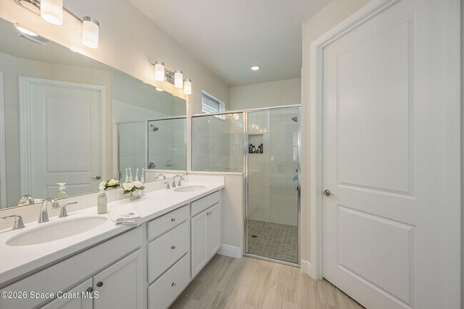 Building Photo - 2706 Addison Dr