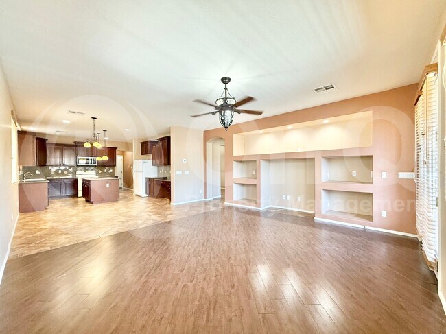 Building Photo - 14509 W Jenan Dr