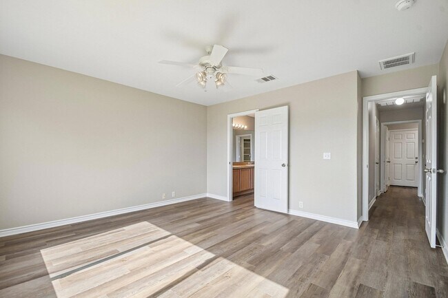 Building Photo - 14413 Gurney's Eagle Dr