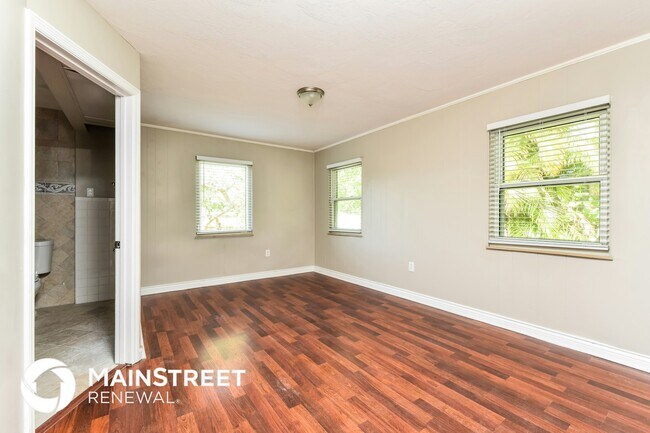 Building Photo - 507 67th Ave Dr W