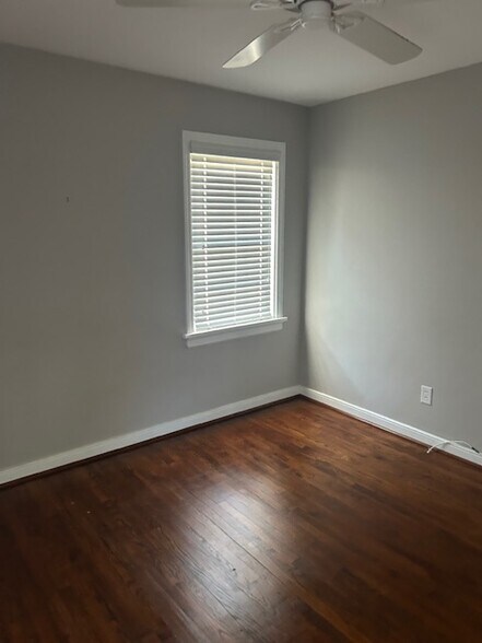 Building Photo - 8410 Holly Hill Rd