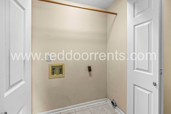 Building Photo - 7722 Trophy Club Dr S