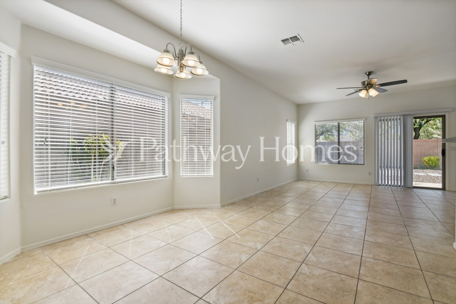 Building Photo - 15046 N 172nd Ln