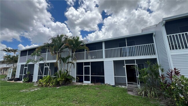 Building Photo - 13160 Kings Point Dr