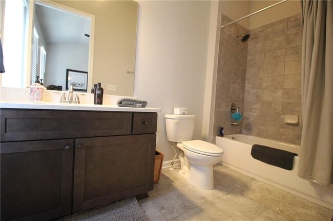 Building Photo - 355 Rose Garden Ln
