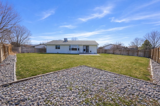 Building Photo - 1139 Laurel Ct