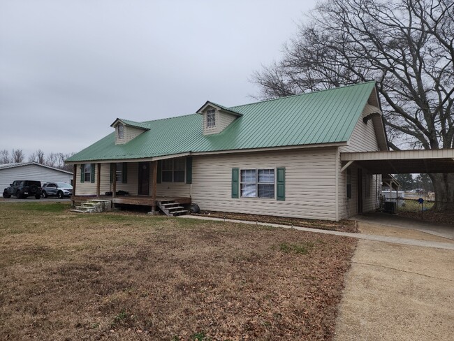 Building Photo - 172 Blair Rd