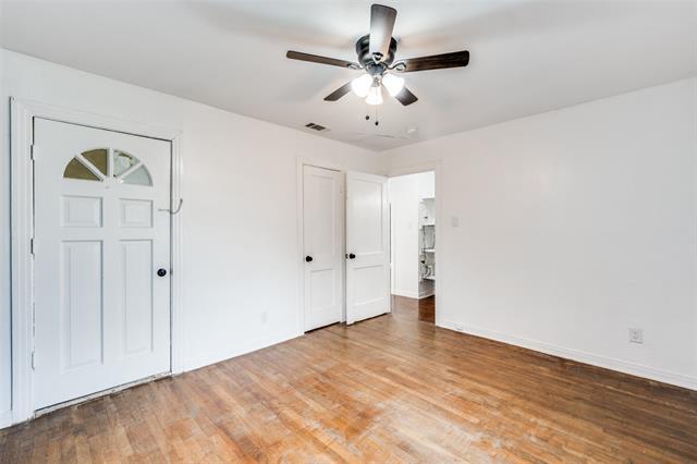 Building Photo - 921 E Ramsey Ave