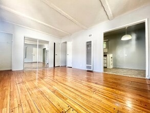 Building Photo - 143 N Hamilton Dr