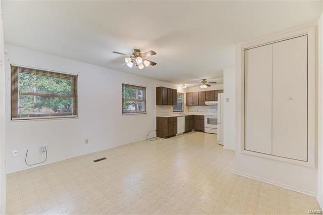 Building Photo - 10635 Aylesford Dr