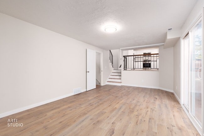 Building Photo - 965 Dorothea Way