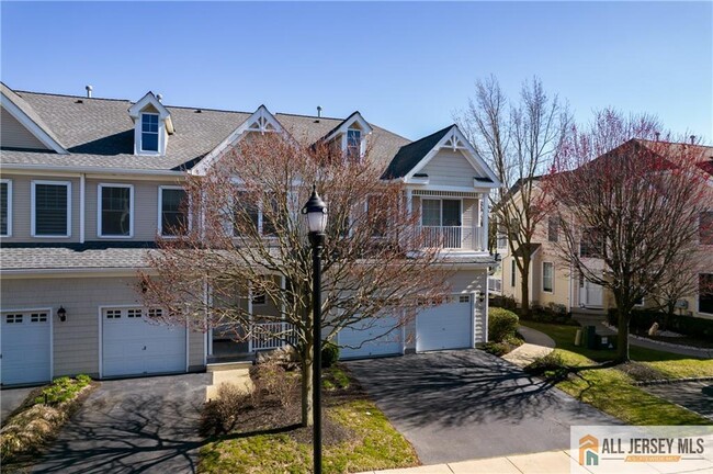 Building Photo - 98 S Shore Dr
