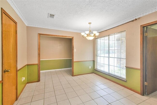 Building Photo - 3107 Woodstone Dr