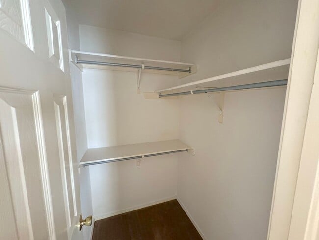 Building Photo - East El Paso 3 bed Refrig A/C