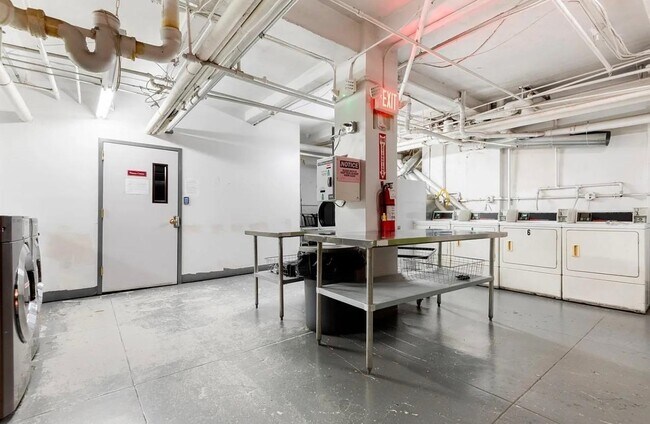 Building Photo - 50 Glenwood Ave