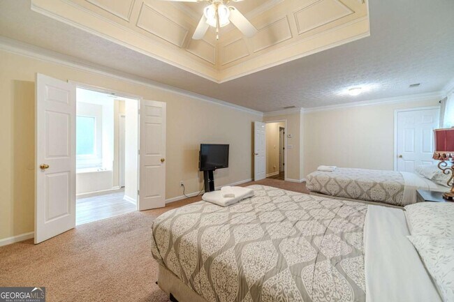 Building Photo - 4201 Crestside Ridge SW