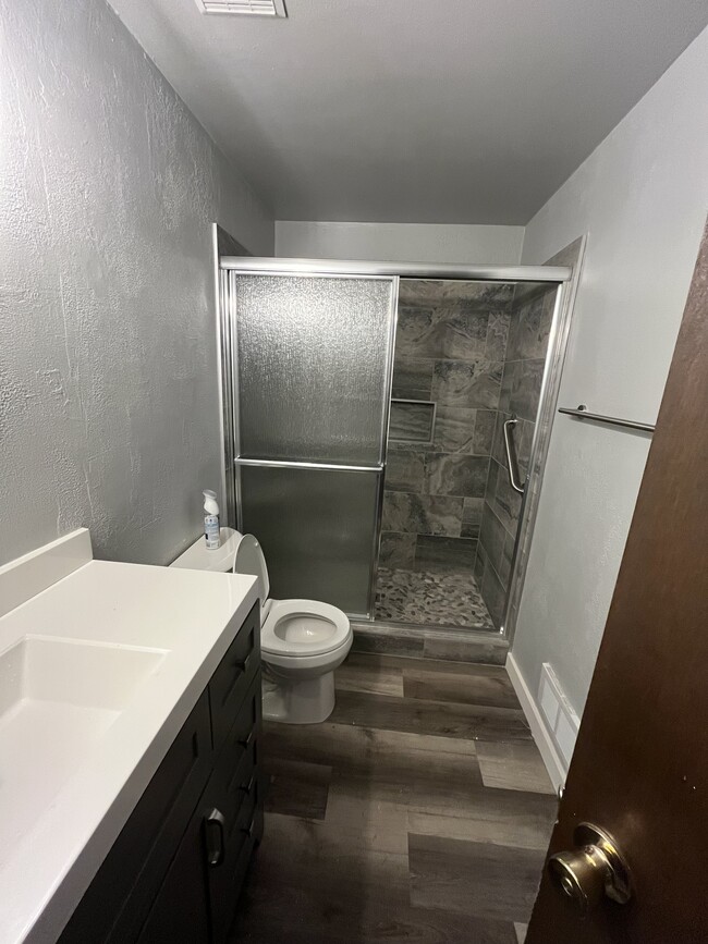Building Photo - 129 S 70th St