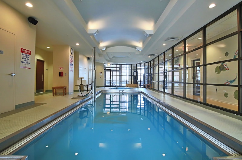 Building Photo - 6 E 9th St