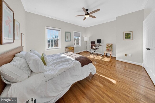 Building Photo - 4453 Westover Pl NW