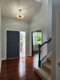 Building Photo - Stunning Regency Estates Home