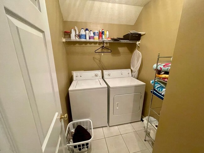 Building Photo - Asbury Hills Condominiums-2428 E. University,  Unit 103