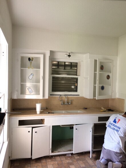 Building Photo - 402 Fair Ave