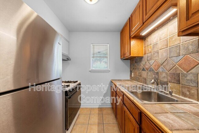 Building Photo - 4942 Driskill St