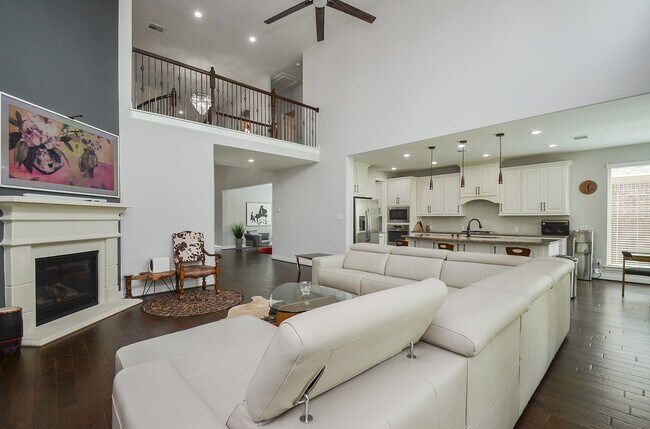 Building Photo - 16835 Fowler Pines Dr
