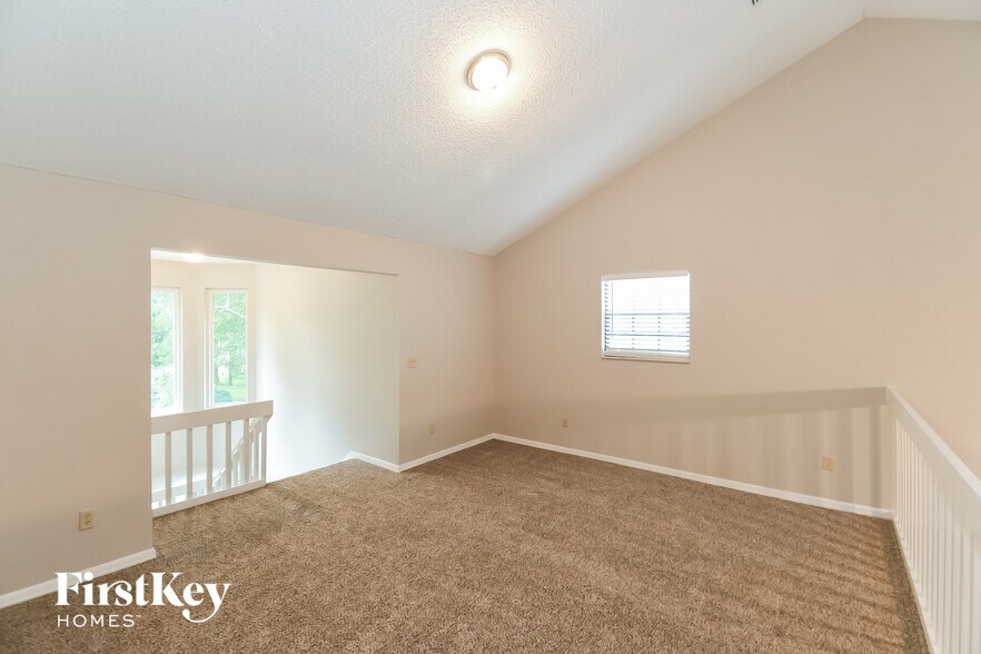 Building Photo - 2790 Ravines Rd